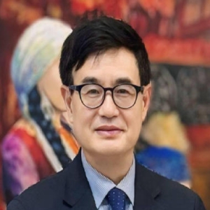 杨志鸿教授-吉尔吉斯斯坦唐医院